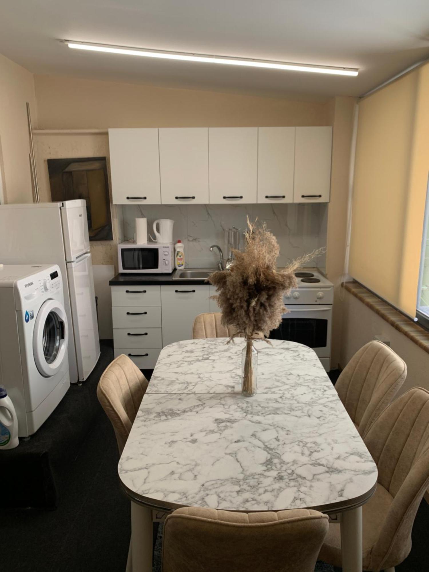 Citynest Apartments, 3-Minute Walk From The Skanderbeg Square Tirana Bagian luar foto